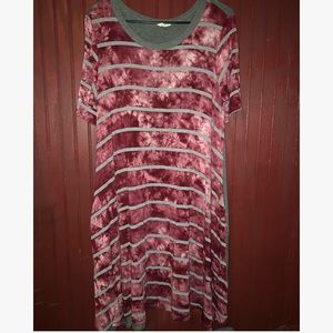 Maroon and white tie-dye dress